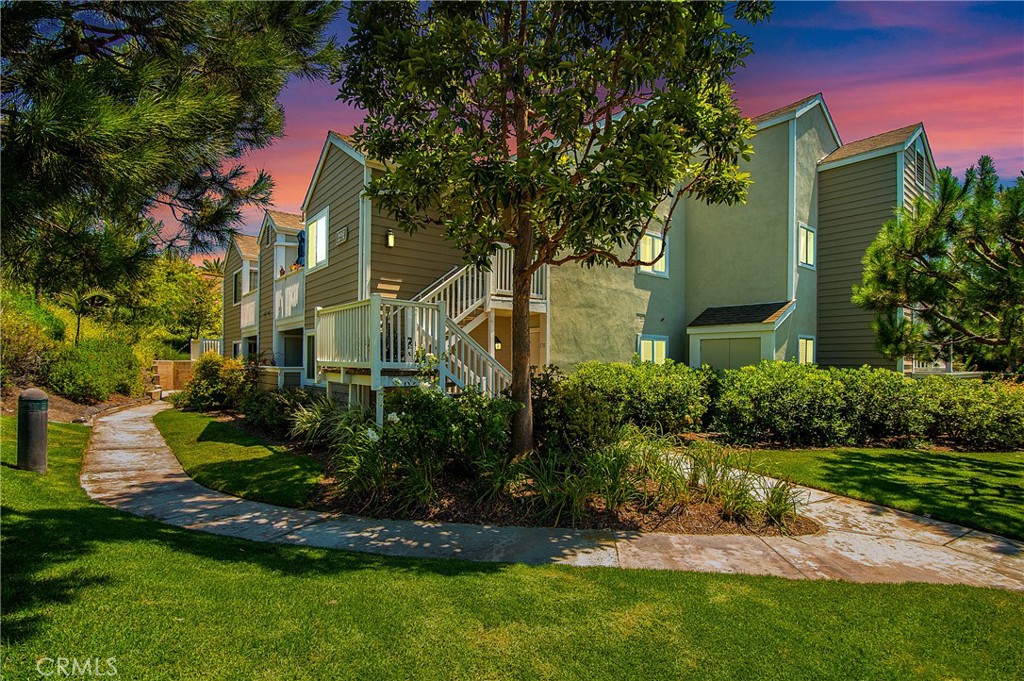 Convenient downstairs corner unit - 34152 Selva Road 172, Dana Point CA 92629 - photo 1