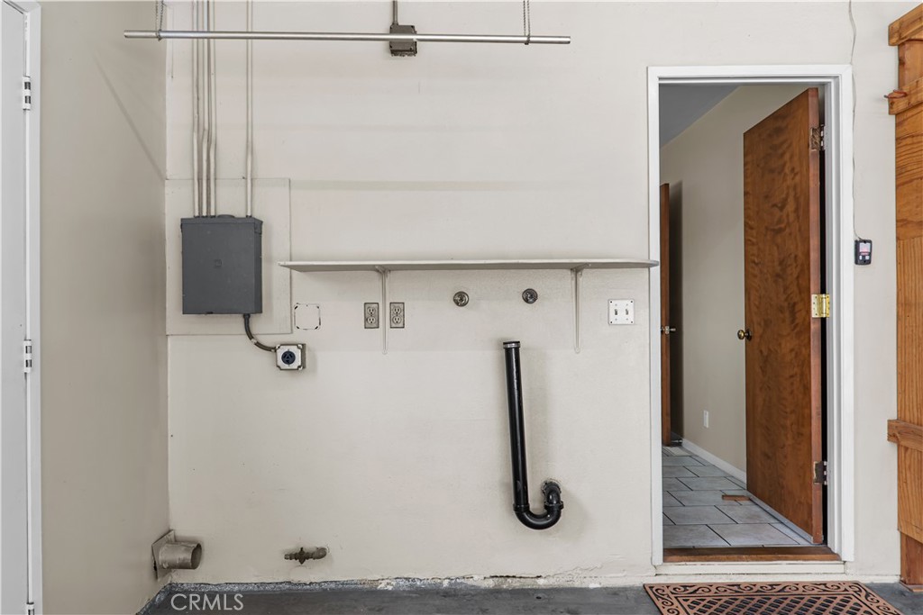 Two outlets for EVs, or option for gas/electric dryer - 34155 Camino El Molino, Dana Point CA 92624 - photo 26