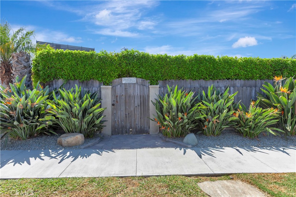 entrance outside front gate - 34205 Camino Capistrano A, Dana Point CA 92624 - photo 21