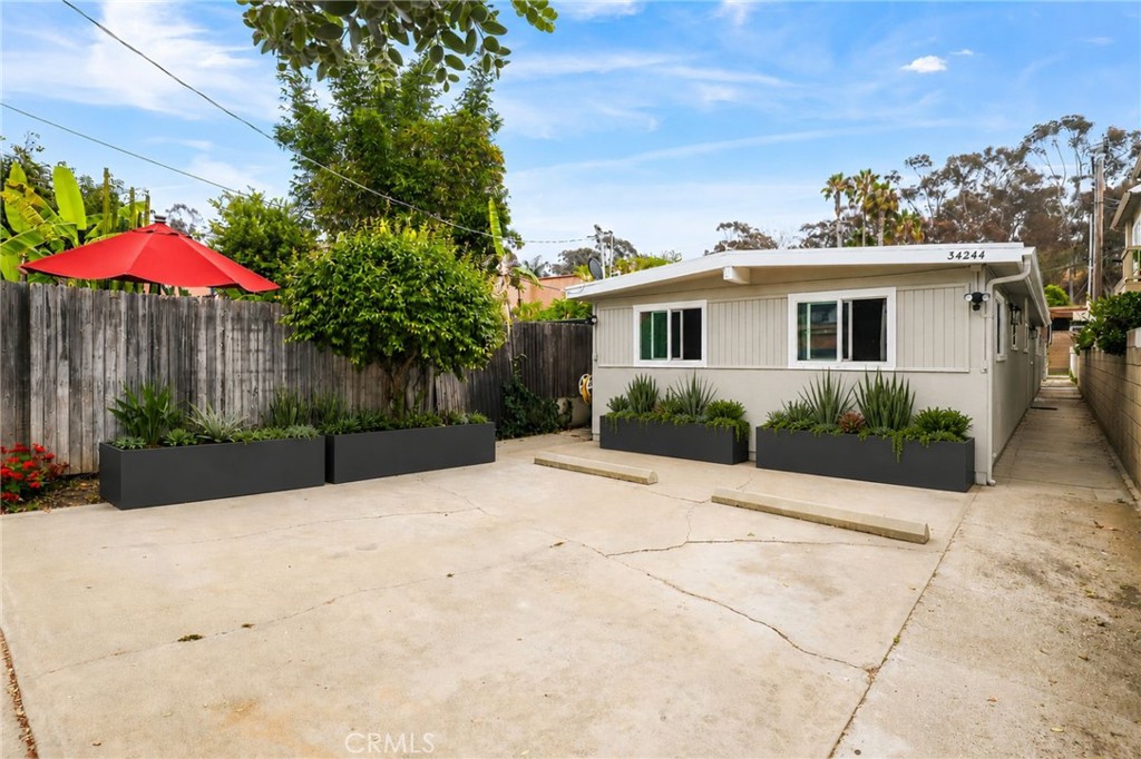 Welcome to 34244 Via Santa Rosa - virtually edited planter boxes - 34244 Via Santa Rosa, Dana Point CA 92624 - photo 21