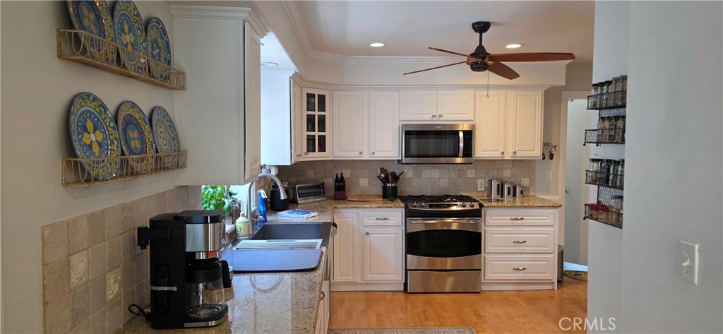 Plenty of Work Space in the Roomy Kitchen with 5 burner Gas Oven, Microwave, and Toaster Oven with Addl Toaster Convecti - 34271 Via Lopez, Dana Point CA 92624 - photo 7