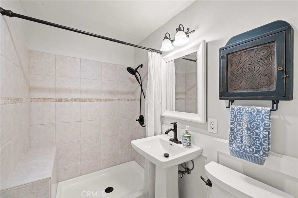 Downstairs Full Bath With Walk In Shower - 34271 Via Lopez, Dana Point CA 92624 - photo 8
