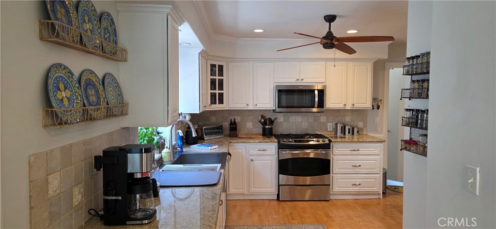 Plenty of Work Space in the Roomy Kitchen with 5 burner Gas Oven, Microwave, and Toaster Oven with Addl Toaster Convecti - 34271 Via Lopez, Dana Point CA 92624 - photo 8