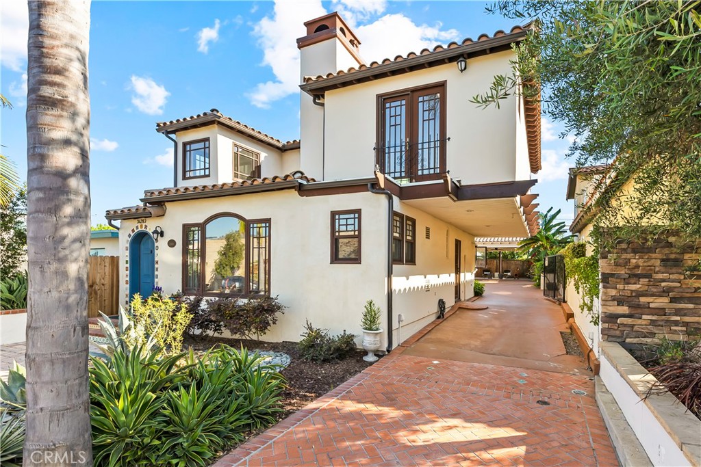 Long 3-Car Driveway with 220V EV Charging station Plus Single Loaded Street Parking - 34283 Via Lopez, Dana Point CA 92624 - photo 4