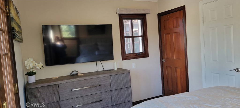 2nd Queen Guest Rm with 65" Smart TV, Walkin Closet, and Vus from French Doors - 34283 Via Lopez, Dana Point CA 92624 - photo 27