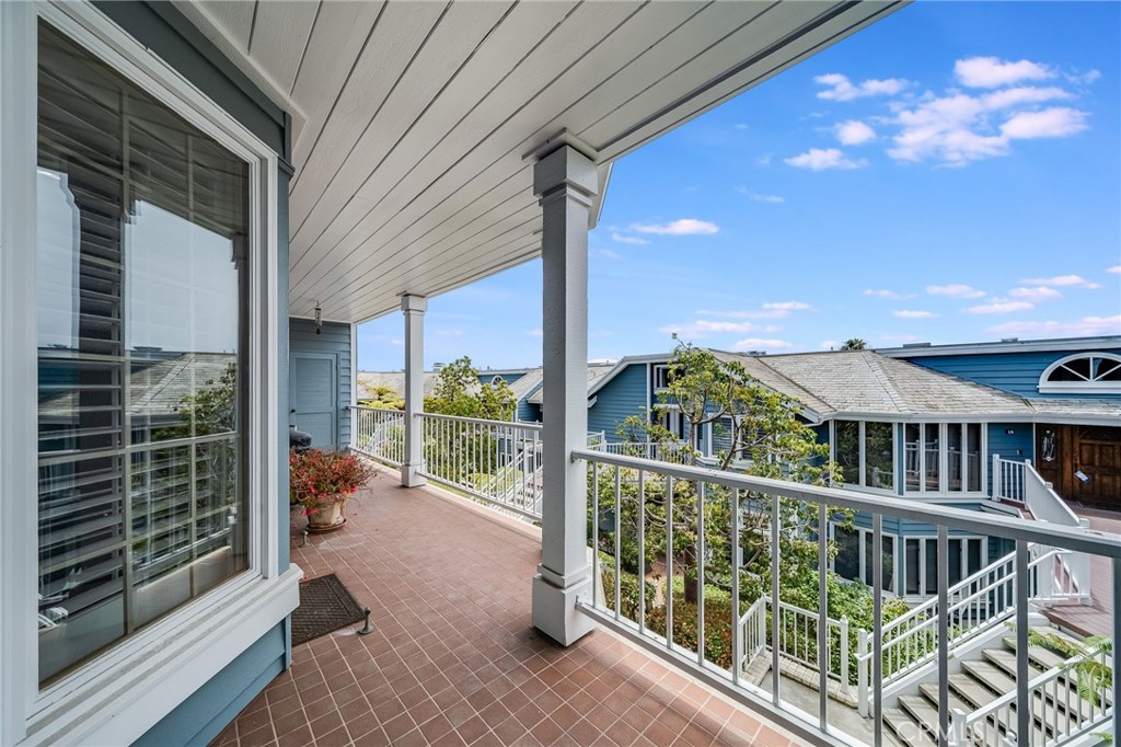 34300 Lantern Bay Drive 25, Dana Point CA 92629 - photo 10
