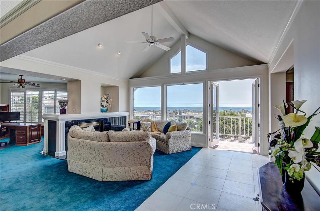 Formal living room with sit down ocean views - 34300 Lantern Bay Drive 86, Dana Point CA 92629 - photo 1