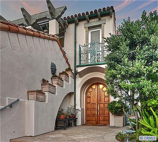 Gracious and inviting entrance to this spectacular harbor and coast line view home - 34302 SHORE LANTERN, Dana Point CA 92629 - photo 1