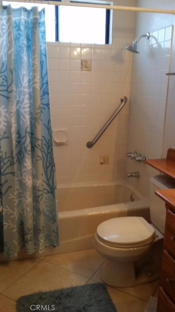 Full bathroom. - 34355 Via San Juan, Dana Point CA 92624 - photo 1