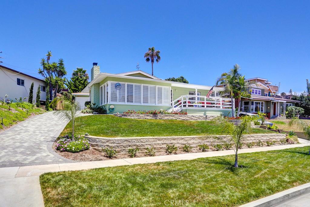 Fabulous beach cottage on a fantastic terraced lot - 34402 Via Espinoza, Dana Point CA 92624 - photo 1