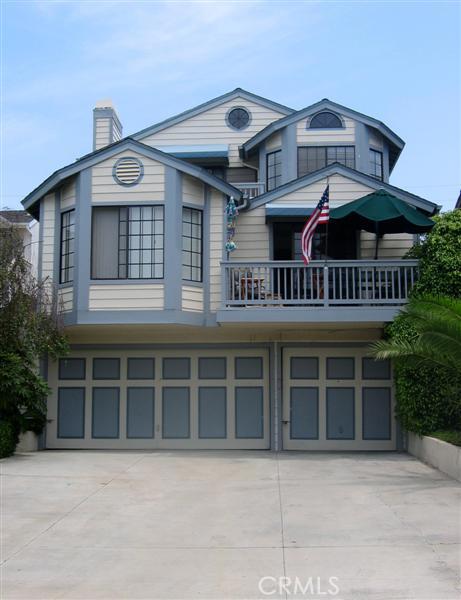Unit is at top of stairs. Two car detached garage. - 34582 Camino Capistrano B, Dana Point CA 92624 - photo 1