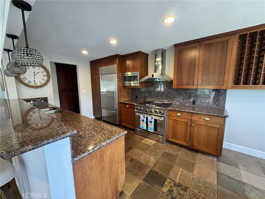 34742 Doheny, Dana Point CA 92624 - photo 14