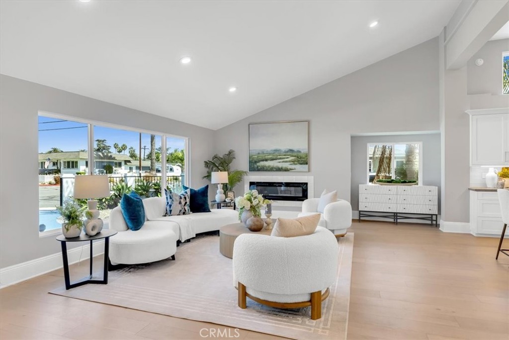 Family room - 34781 Camino Capistrano, Dana Point CA 92624 - photo 10