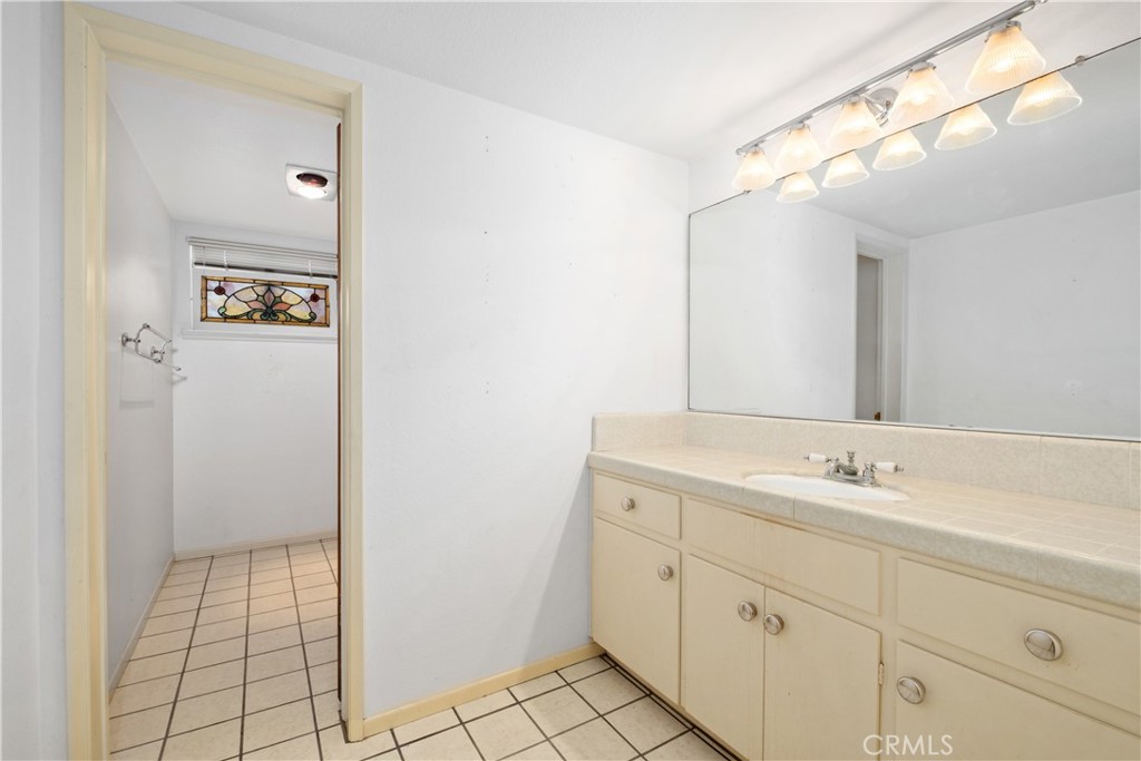 Downstairs full bathroom w/separate shower area. - 34866 Doheny Place, Dana Point CA 92624 - photo 27