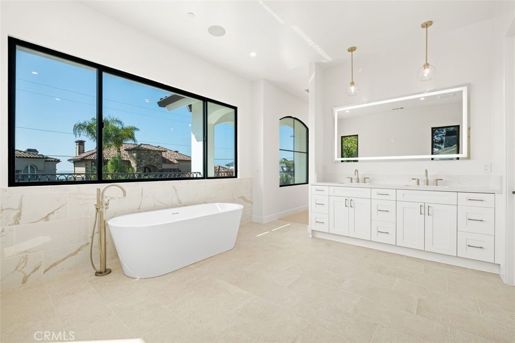 34882 Doheny, Dana Point CA 92624 - photo 14