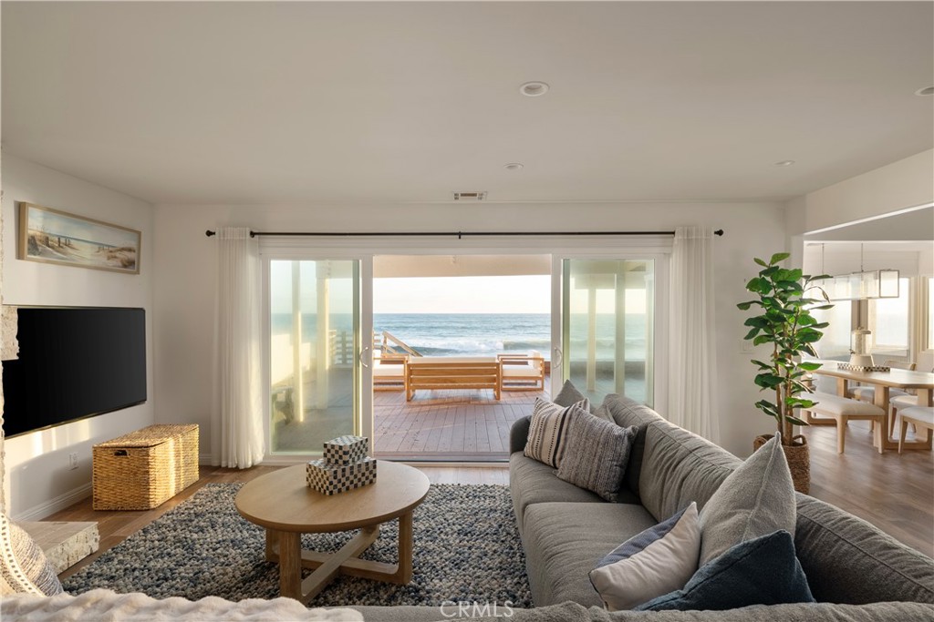 35661 Beach Road, Dana Point CA 92624 - photo 3