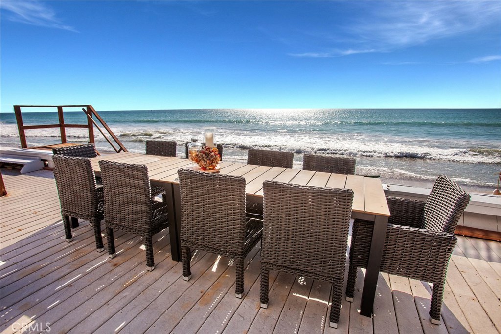 ENJOY OUTDOOR OCEANFRONT DINING - 35675 Beach Road, Dana Point CA 92624 - photo 1