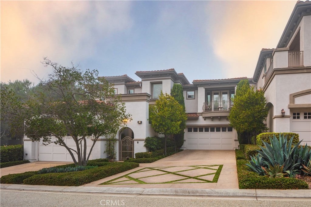 Gated entry, extra long driveway, garage with direct access. - 36 Monarch Beach Resort N, Dana Point CA 92629 - photo 1