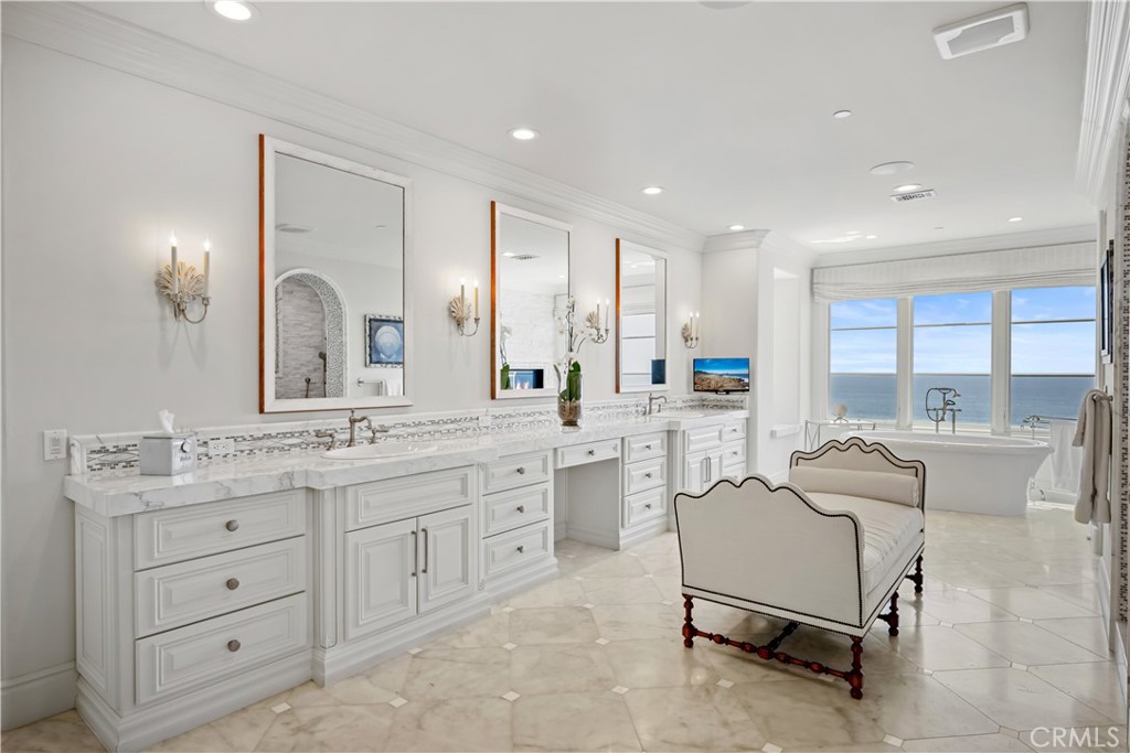 41 Beach View Avenue, Dana Point CA 92629 - photo 30