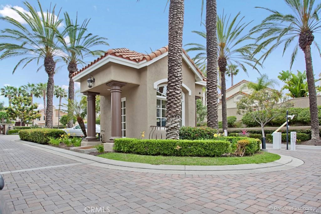 Guard gate off Camino Del Avion - 48 Corniche Drive L, Dana Point CA 92629 - photo 30