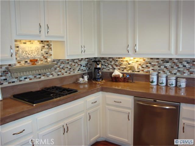 Updated kitchen - 52 TERRA VISTA, Dana Point CA 92629 - photo 1