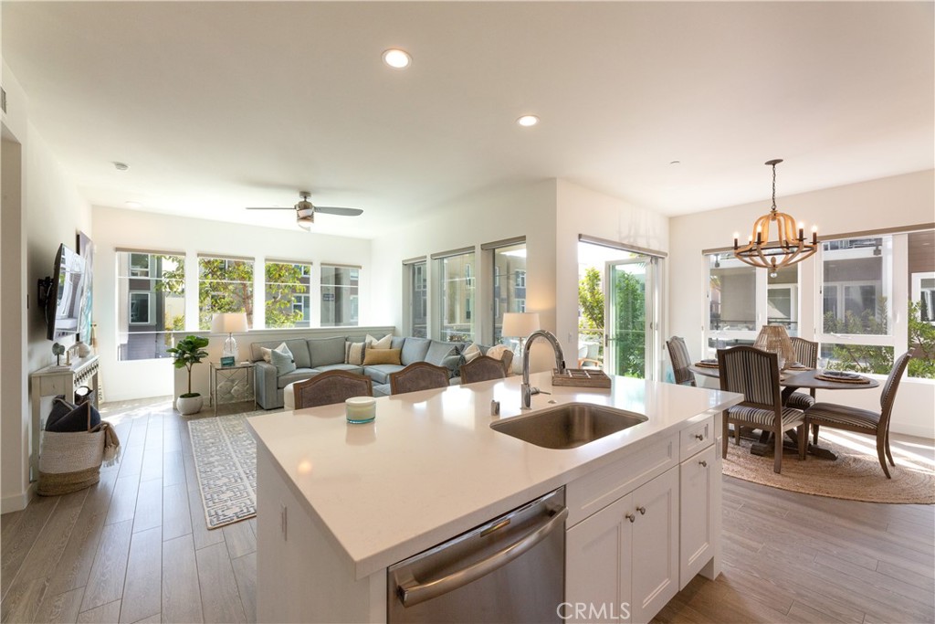 kitchen/dining/living room, open concept. - 537 Doheny Way, Dana Point CA 92629 - photo 1