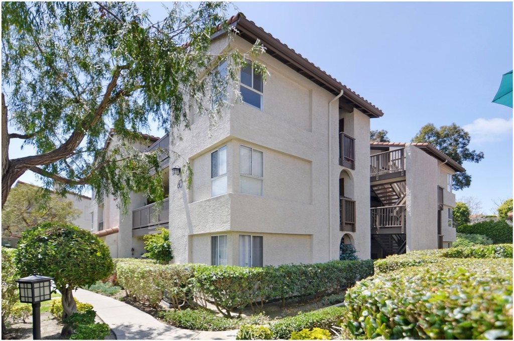 60 Corniche Drive E, Dana Point CA 92629 - photo 1