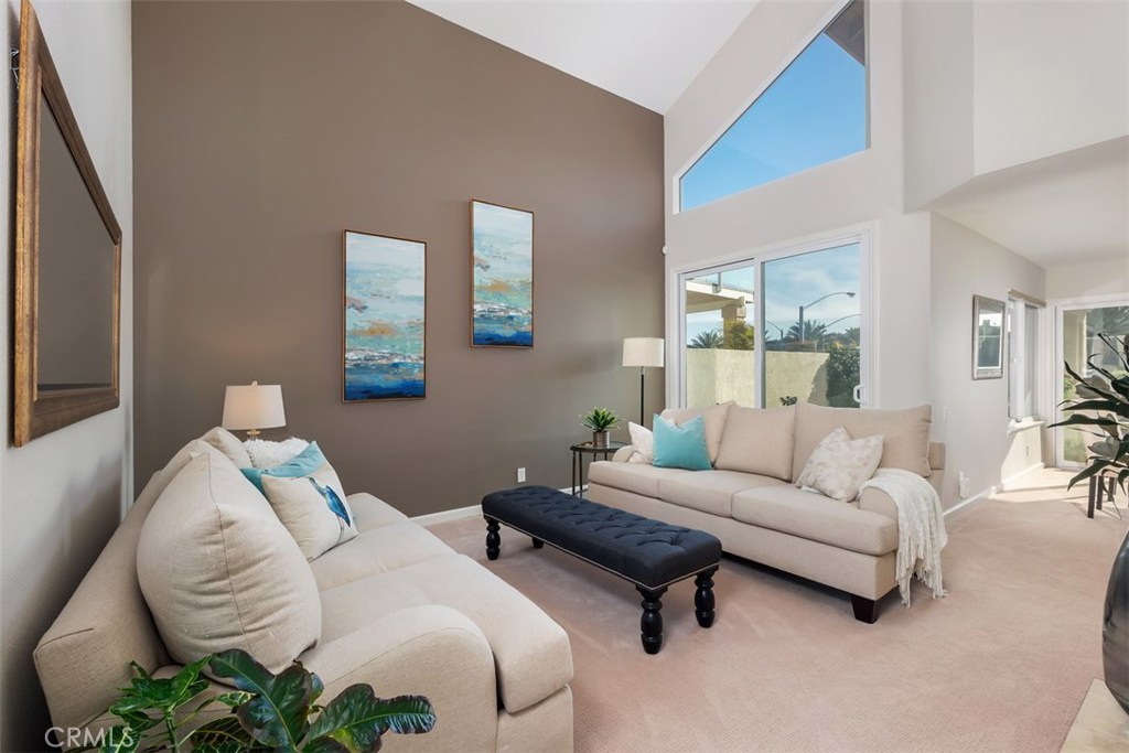 Living room with private patio - 65 Palm Beach Court, Dana Point CA 92629 - photo 1