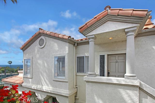 Amazing location with gorgeous ocean and catalina island views. - 7 Centre Court, Dana Point CA 92629 - photo 1