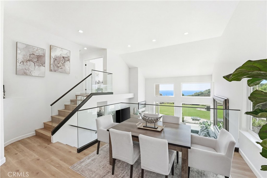 Open floor plan with tons of natural light - 83 Palm Beach Court, Dana Point CA 92629 - photo 9