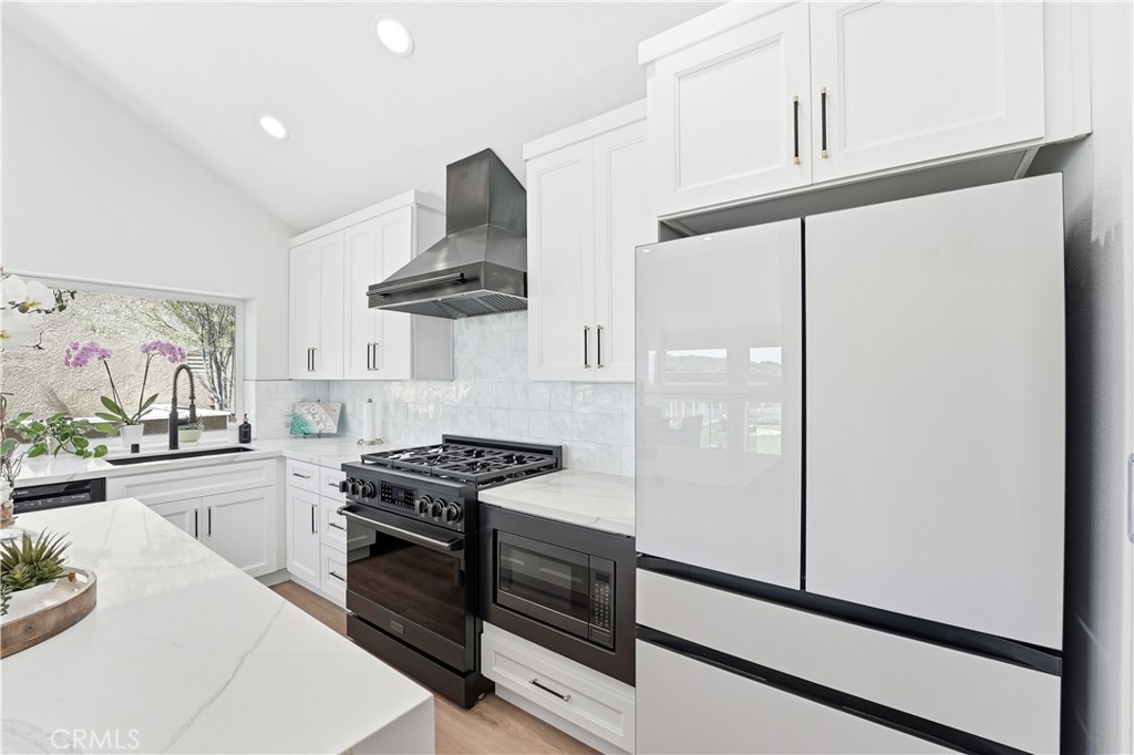 83 Palm Beach Court, Dana Point CA 92629 - photo 13