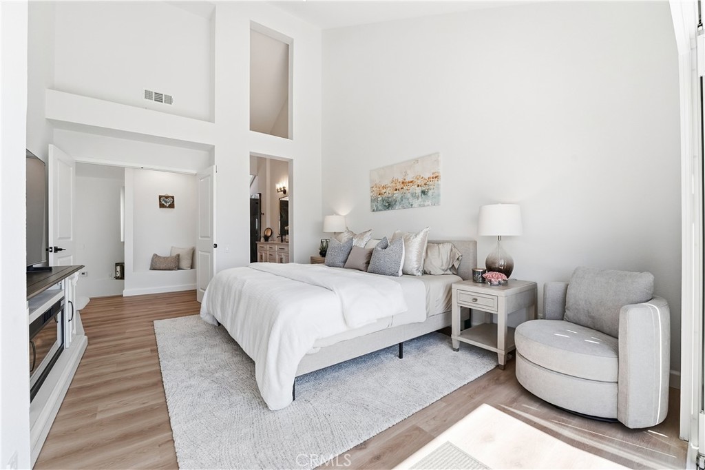 Elevated ceilings and beautiful natural light - 83 Palm Beach Court, Dana Point CA 92629 - photo 20