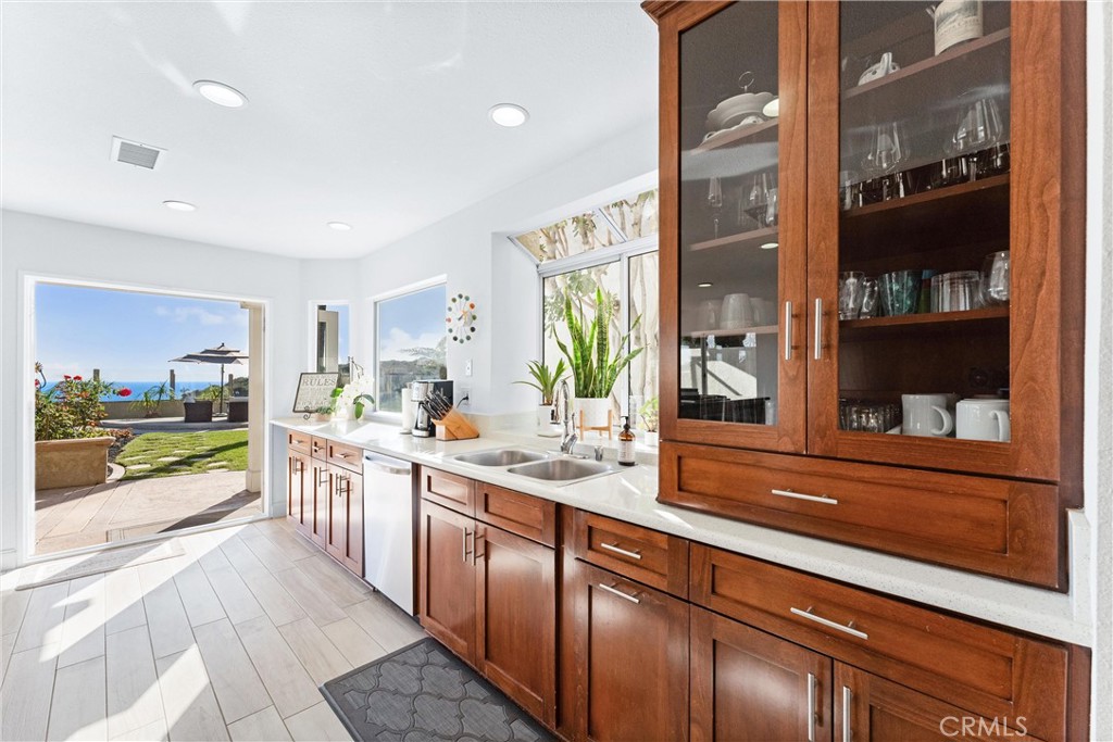 85 Palm Beach Court, Dana Point CA 92629 - photo 19