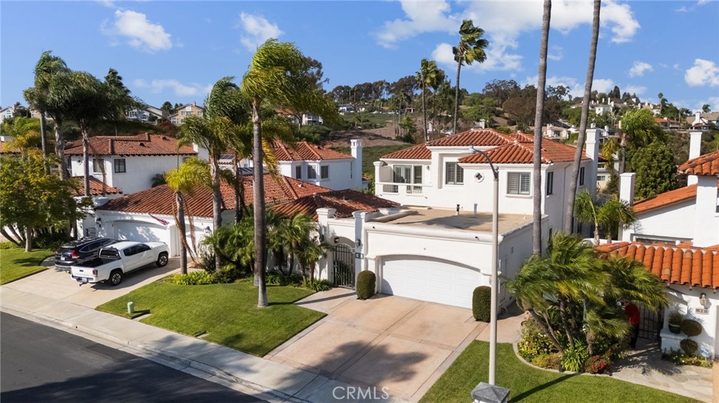 9 Terraza Del Mar, Dana Point CA 92629 - photo 2