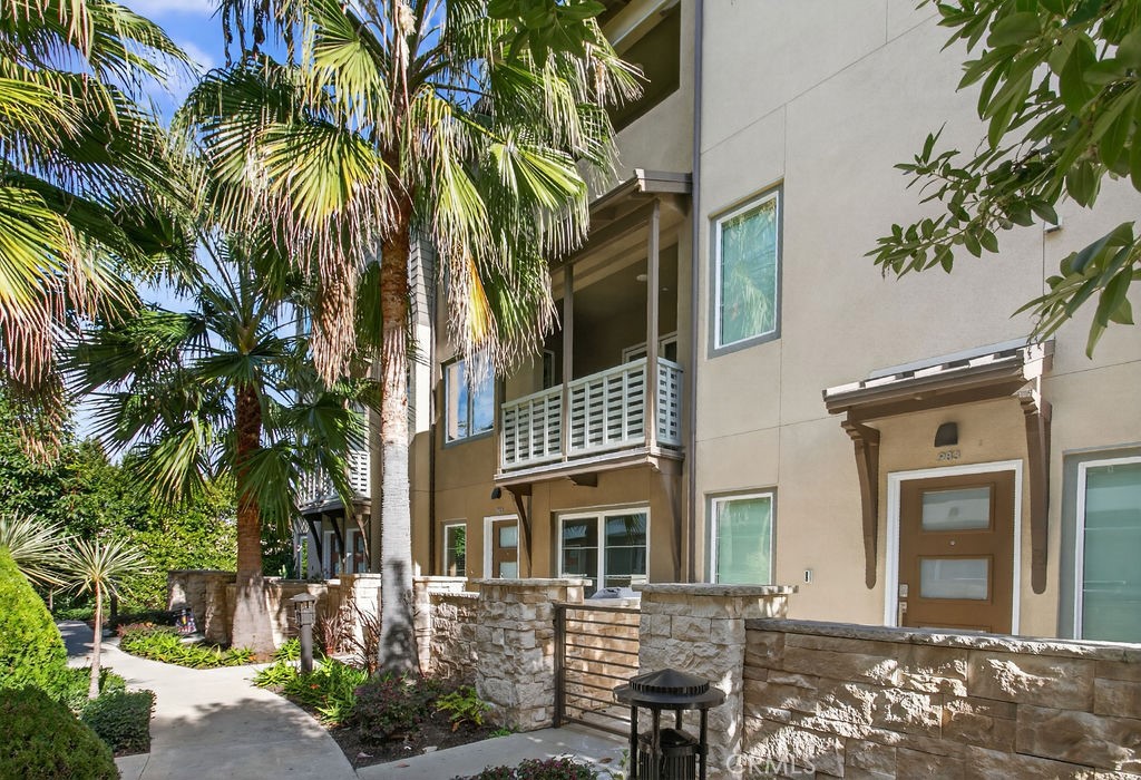 985 Doheny Way, Dana Point CA 92629 - photo 2