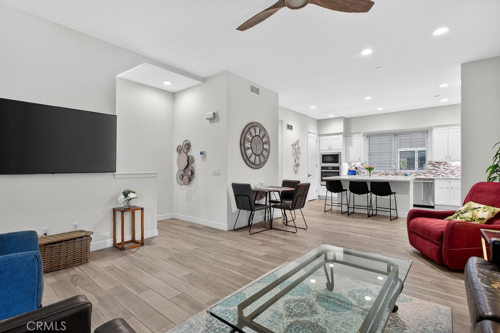985 Doheny Way, Dana Point CA 92629 - photo 8