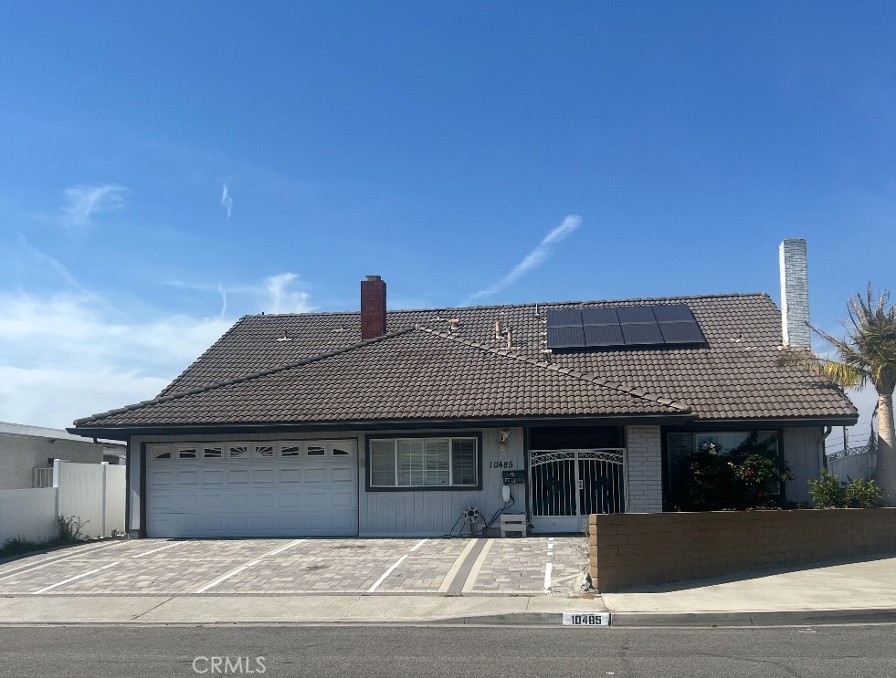 Studio B - La Sombra Ave - 10485 La Sombra Avenue B, Fountain Valley CA 92708 - photo 1