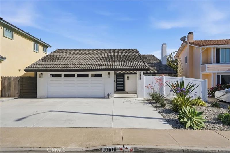 10618 El Toro, Fountain Valley