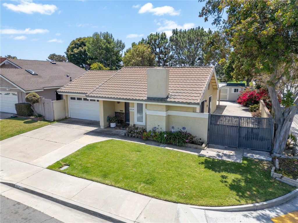 Corner lot - 10724 El Rubi, Fountain Valley CA 92708 - photo 1