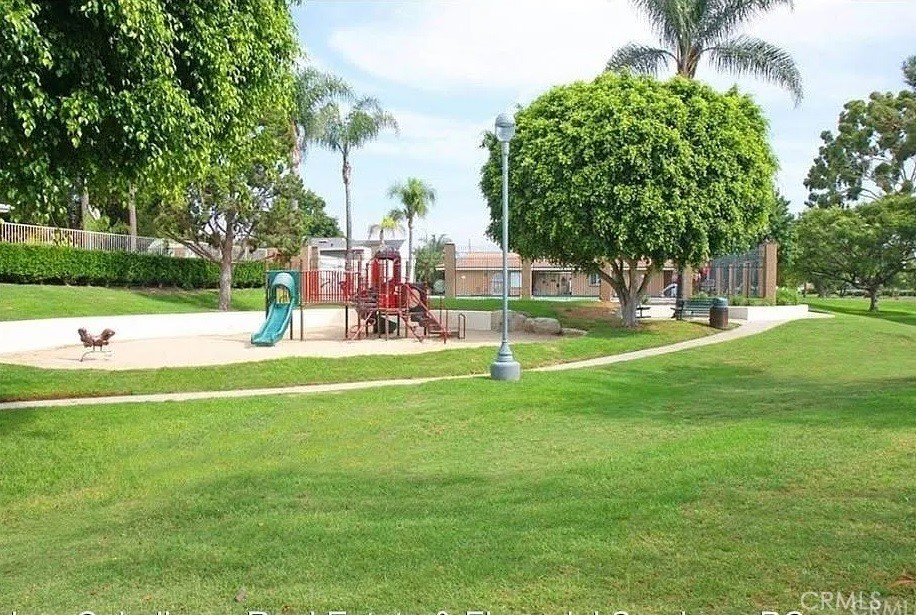 10754 El Rubi, Fountain Valley CA 92708 - photo 40