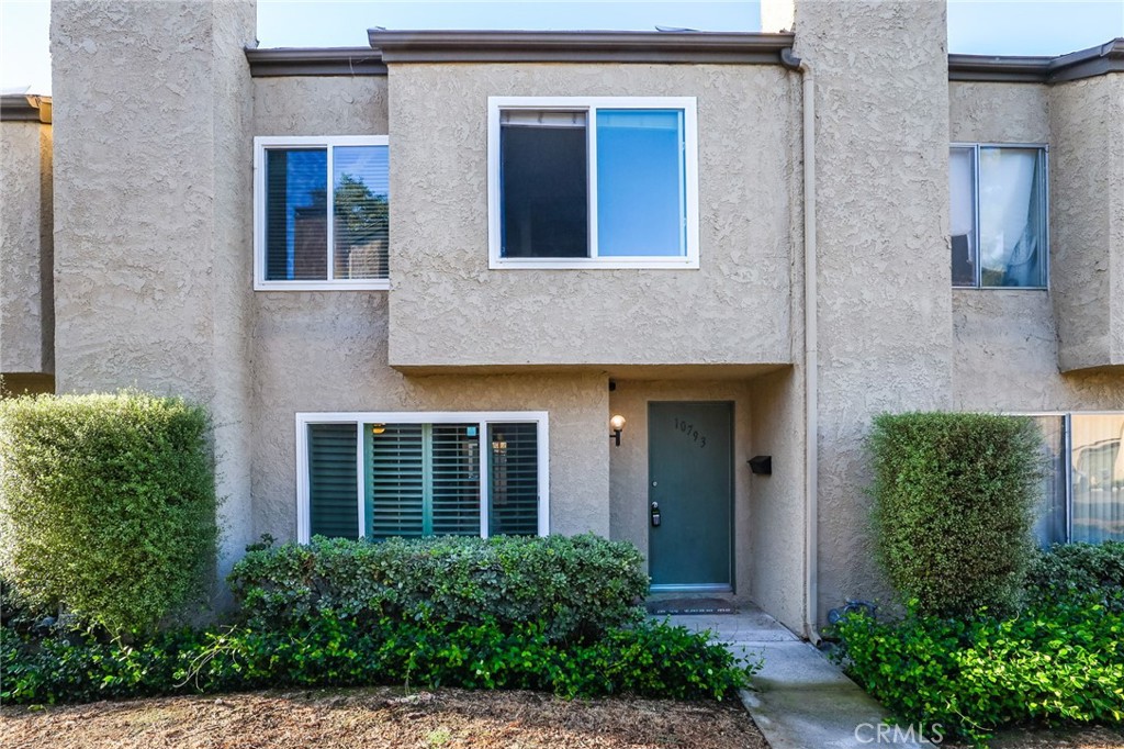10793 Onyx Court, Fountain Valley CA 92708 - photo 2