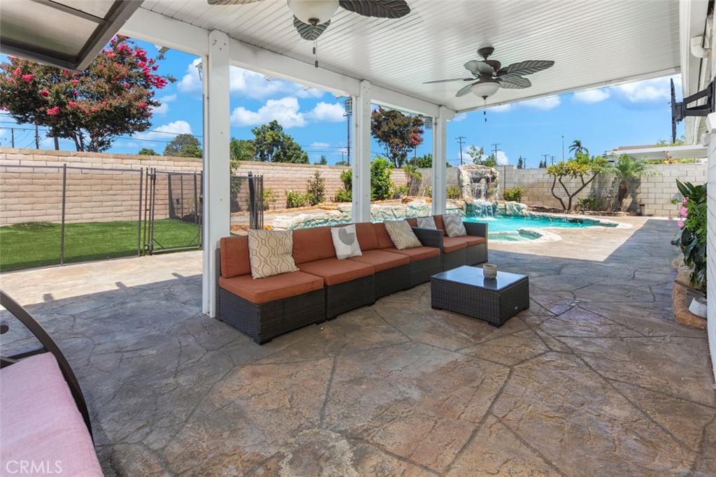 11157 Flower Ave, Fountain Valley CA 92708 - photo 12