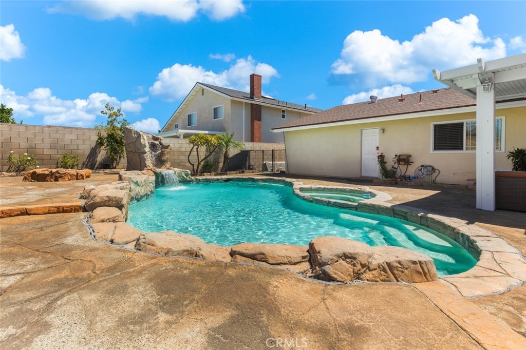 11157 Flower Ave, Fountain Valley CA 92708 - photo 14