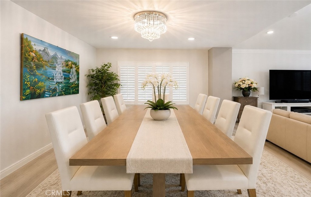 11167 MCGEE RIVER CIR, Fountain Valley CA 92708 - photo 15