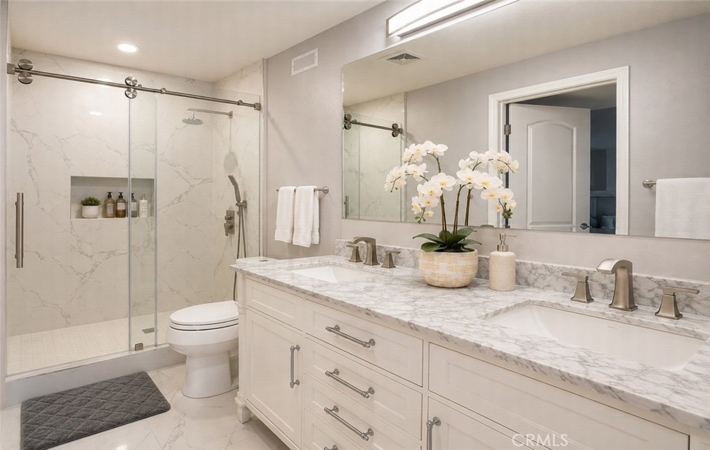 11167 MCGEE RIVER CIR, Fountain Valley CA 92708 - photo 17