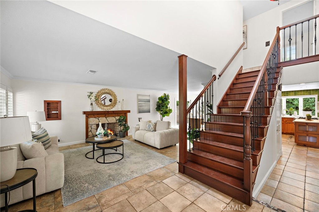 11302 Pennell Circle, Fountain Valley CA 92708 - photo 5