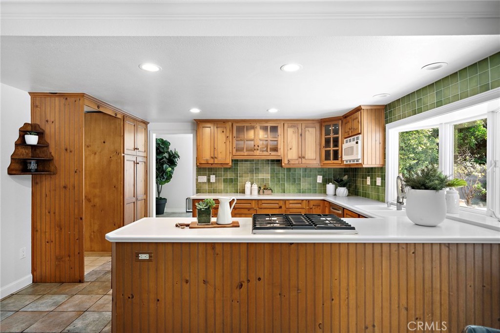 11302 Pennell Circle, Fountain Valley CA 92708 - photo 21