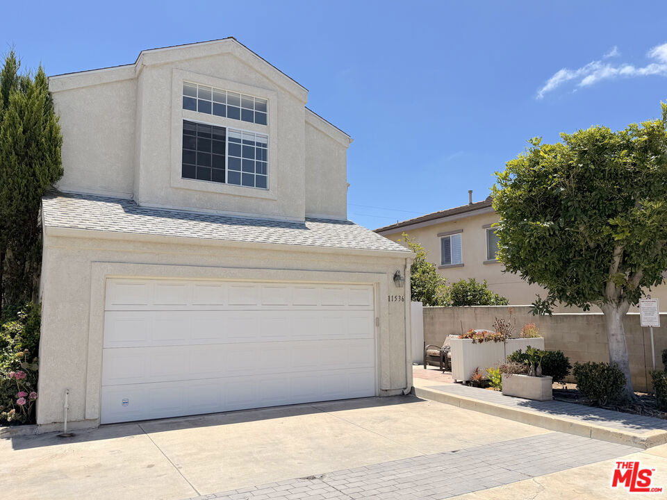 11536 Edinger Avenue, Fountain Valley CA 92708 - photo 1
