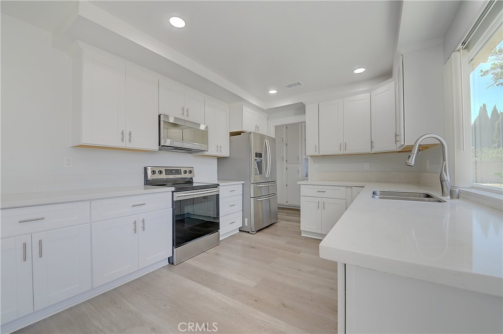 11883 Mayflower Court, Fountain Valley CA 92708 - photo 11