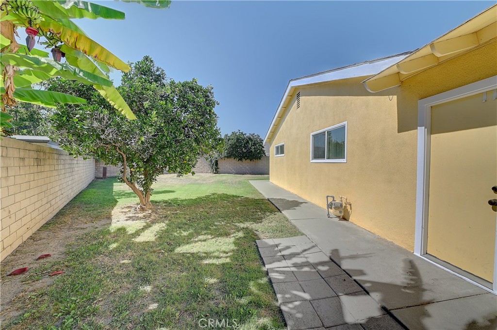 11883 Mayflower Court, Fountain Valley CA 92708 - photo 38